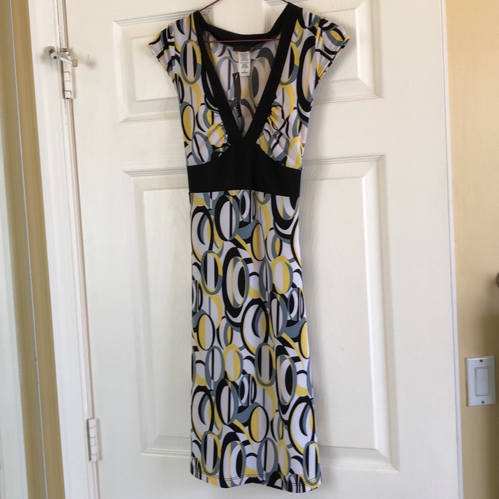 Dress - Picture 2 of 4